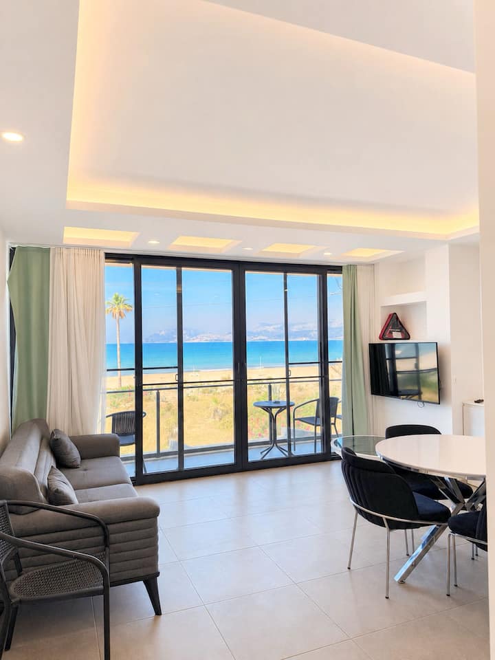 Taşucu Kum Mah.denize Sıfır 2+1 - Mersin