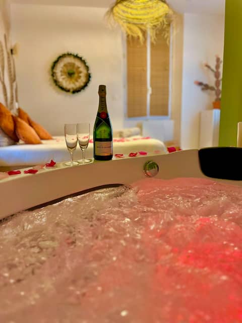 Suite Mexique with Jacuzzi