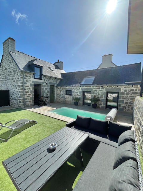 Relaxing haven with pool/sea/port