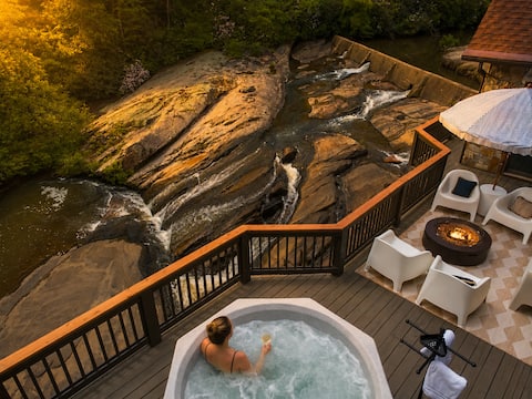 YOUR OWN Waterfall+Hot Tub+Fire Pit+Sauna