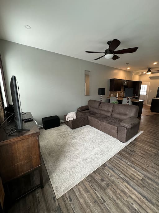 Airbnb 1 bed 1 bath Apartment