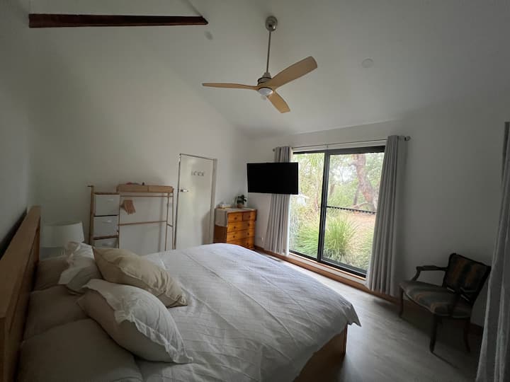 საძინებელი 1