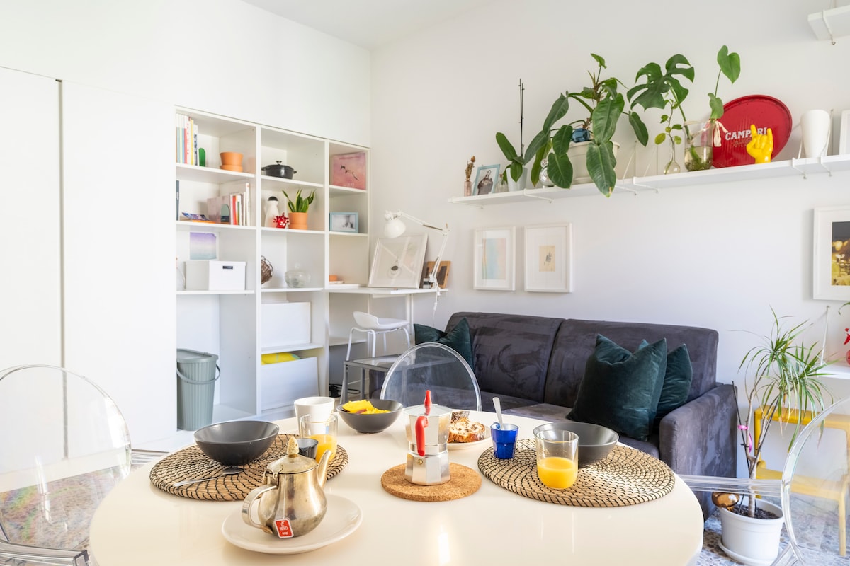 Popular Airbnb listing: Twin House 1, cozy flat close to the promenade in Alghero