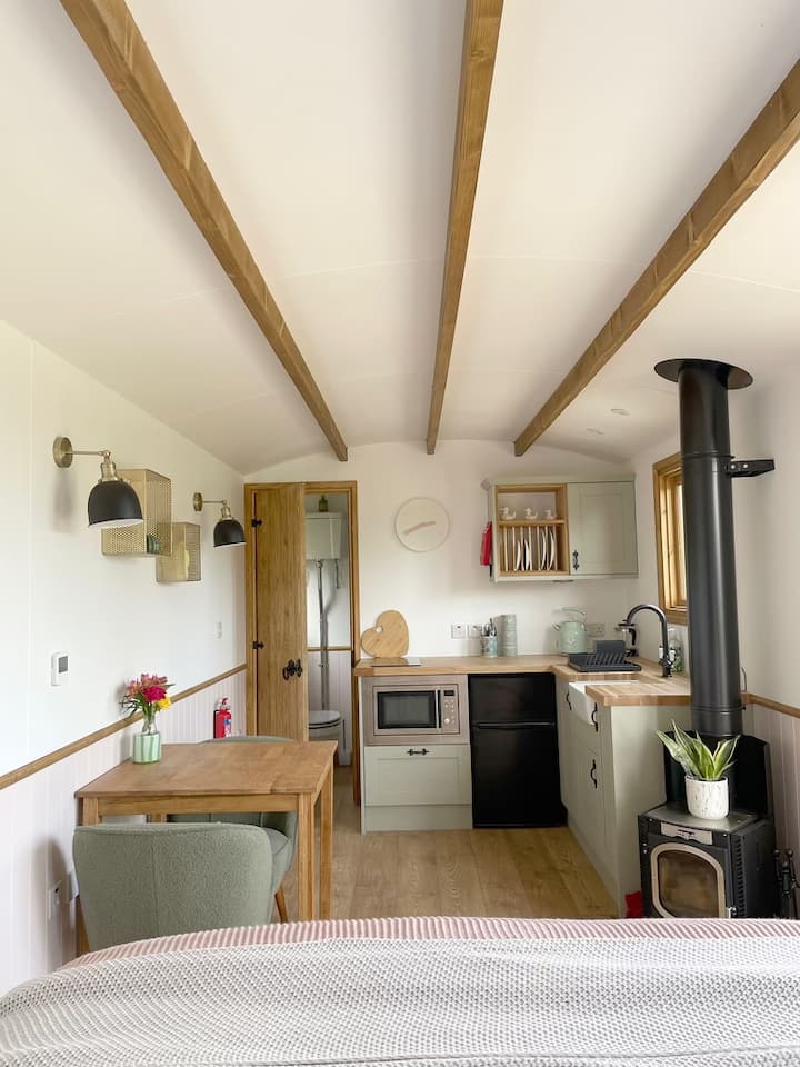 Shepherds Hut In Essex - Sweet Pea - Essex