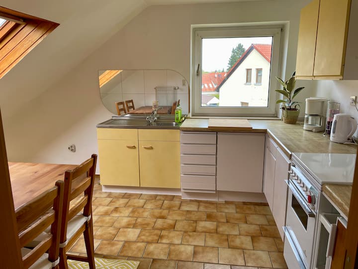 Helle Dg-wohnung In City-nähe - Erlangen