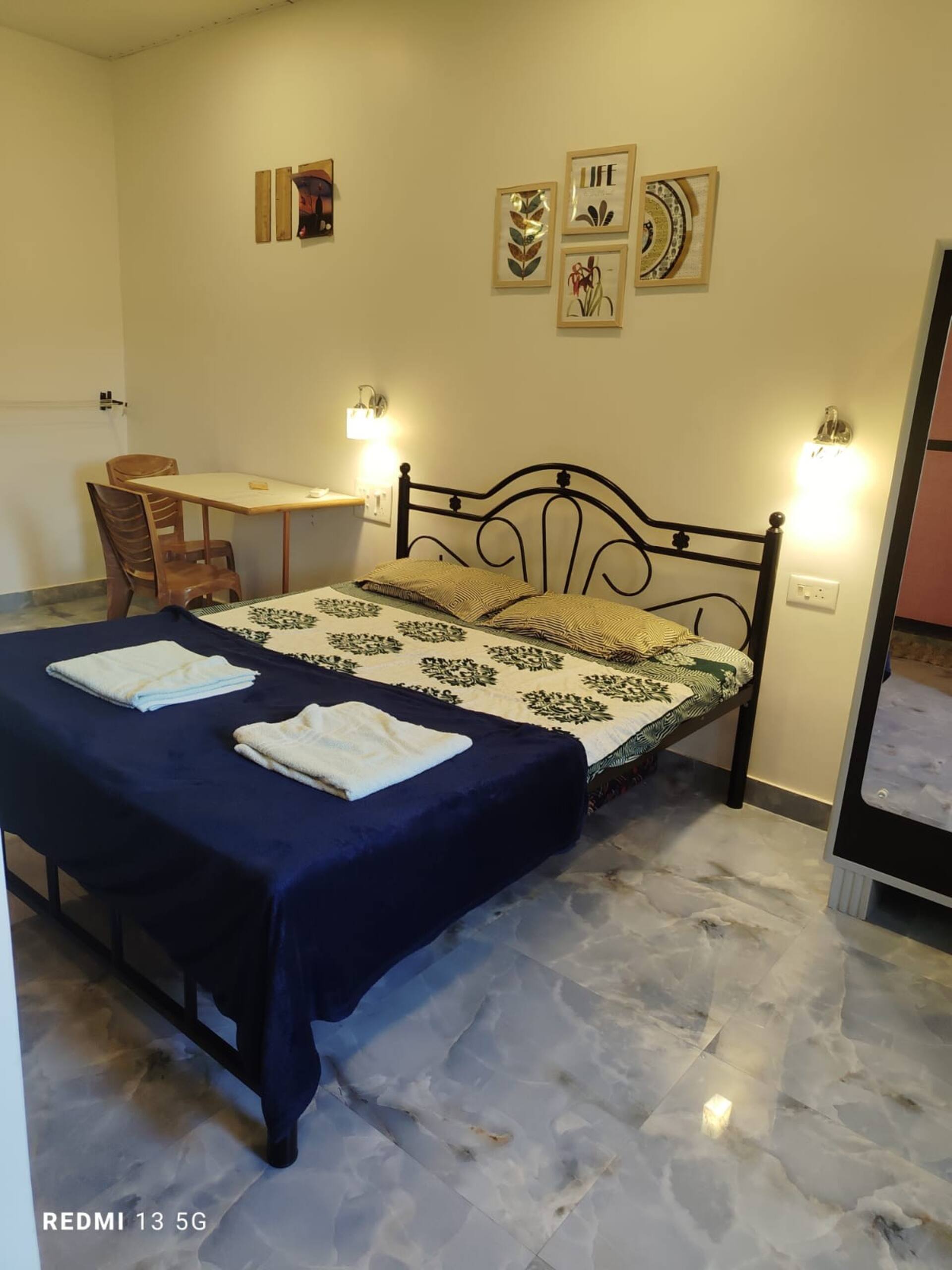 Folg de Fidal Studio South Goa