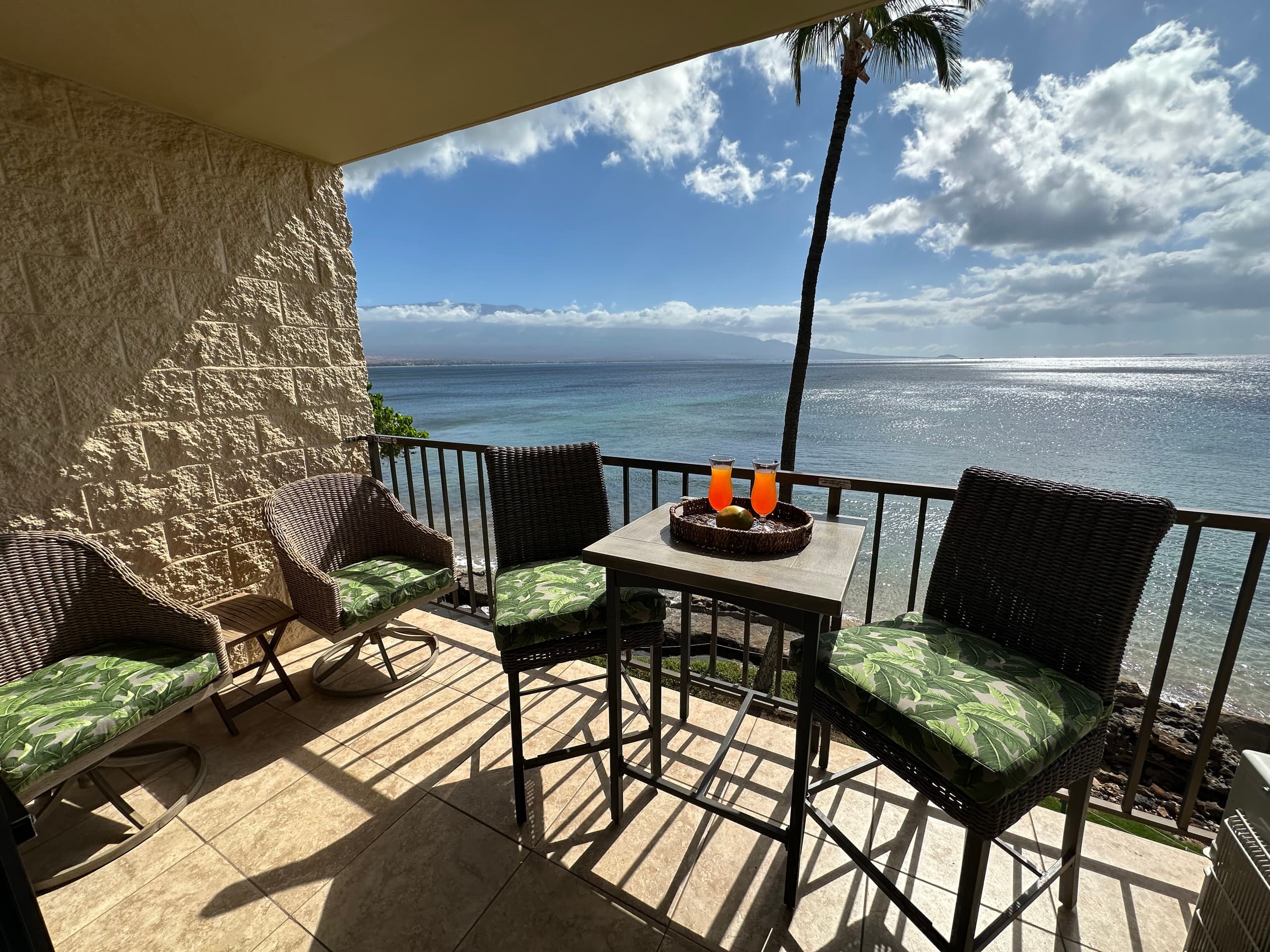 Condo in Wailuku · ★5.0 · 2 bedrooms · 3 beds · 2 private baths - Image 20