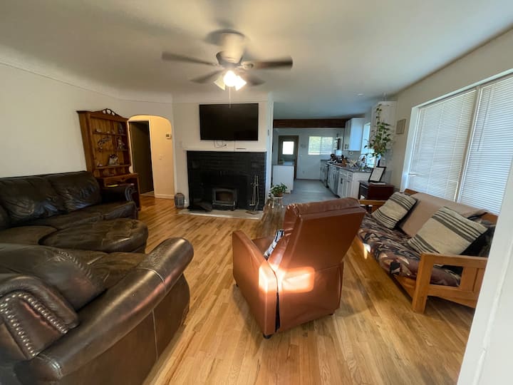 Vineyard View House - Yakima, WA