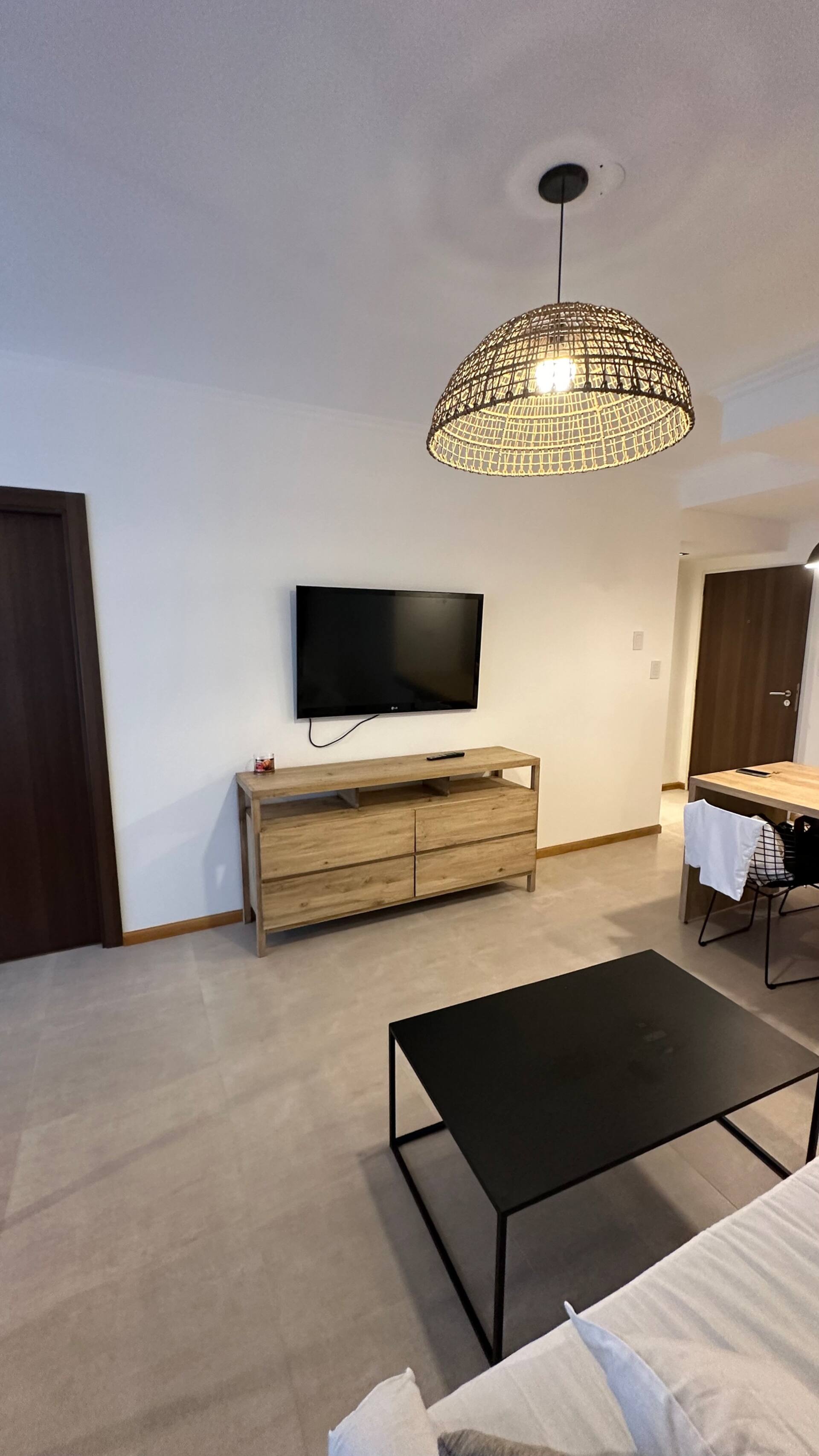 Brand new apartment, spacious and centrally located