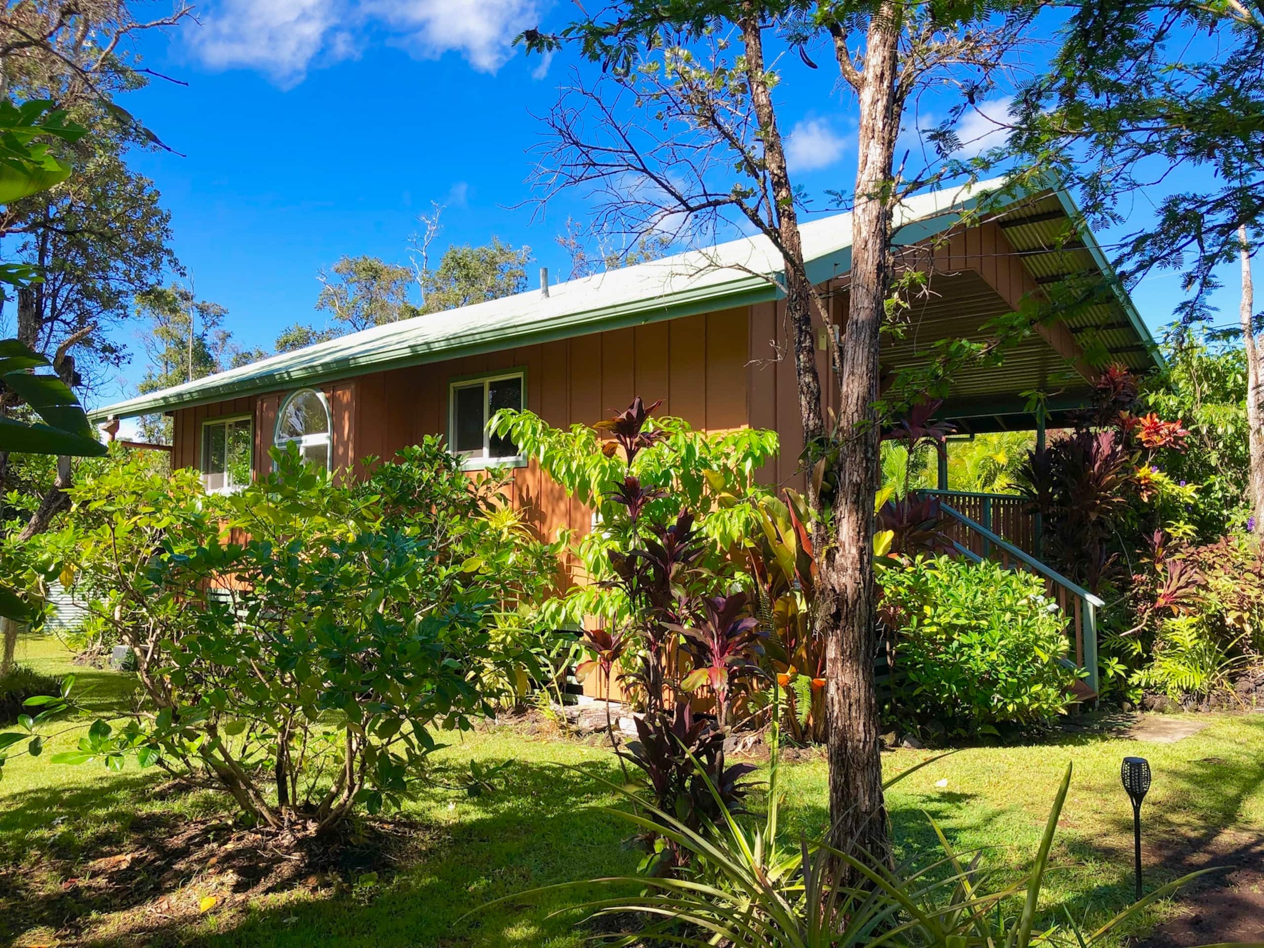 Home in Pahoa · ★4.86 · 1 bedroom · 1 bed · 1 bath - Image 21