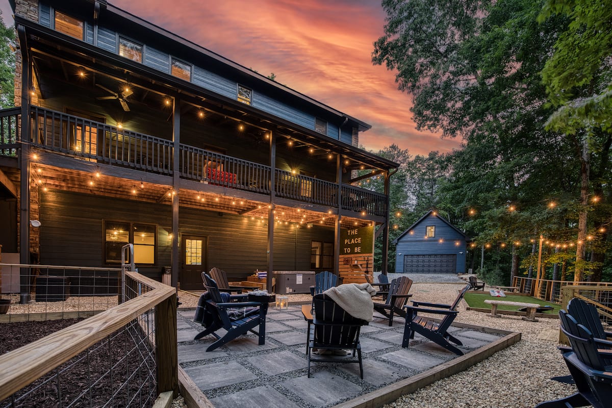 The Place to Be Cabin exterior in Ellijay, Georgia