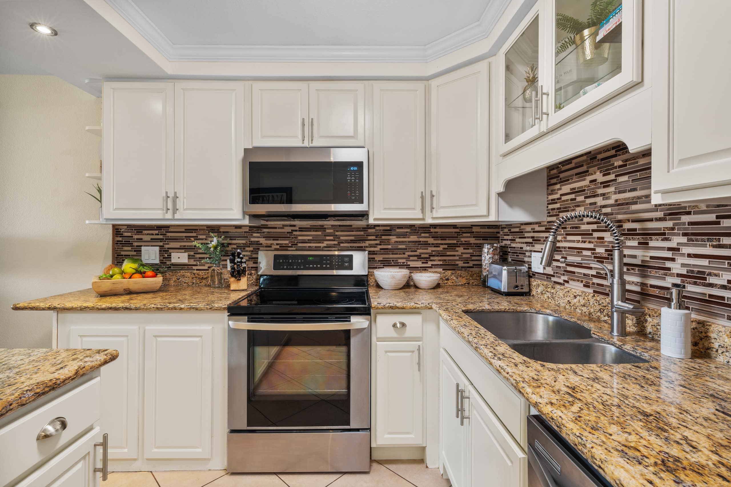 Condo in Kihei · ★5.0 · 1 bedroom · 2 beds · 2 baths - Image 19