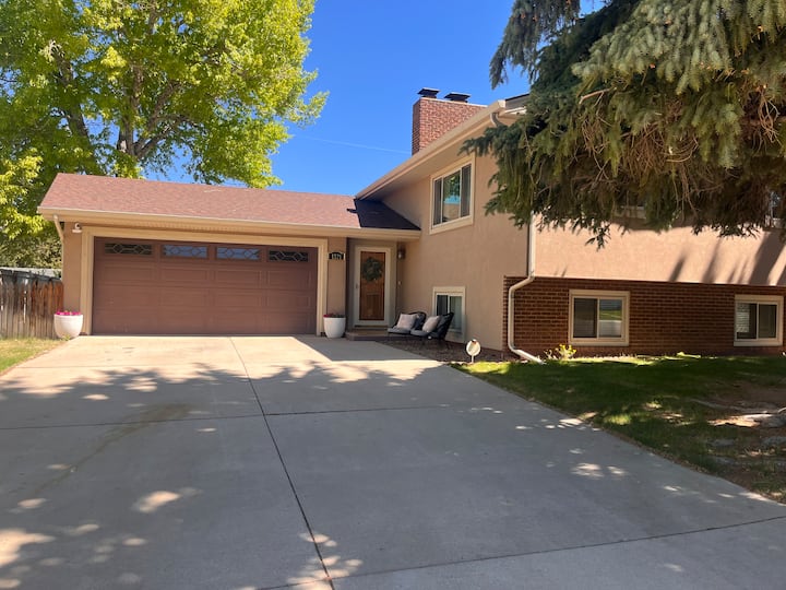 Family Friendly Home In Laradise - Laramie, WY