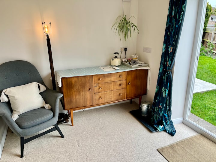 Cosy Self Contained Ensuite Room - Cambridge
