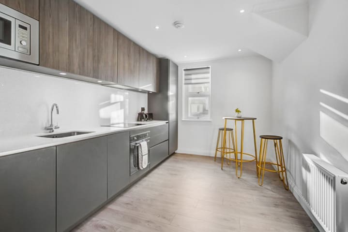 Hybrid Resi managed Airbnb listing 3