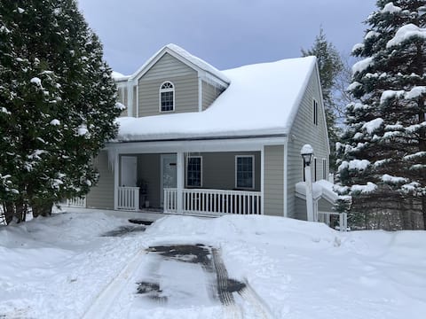 Serene+Stylish Mountain Retreat