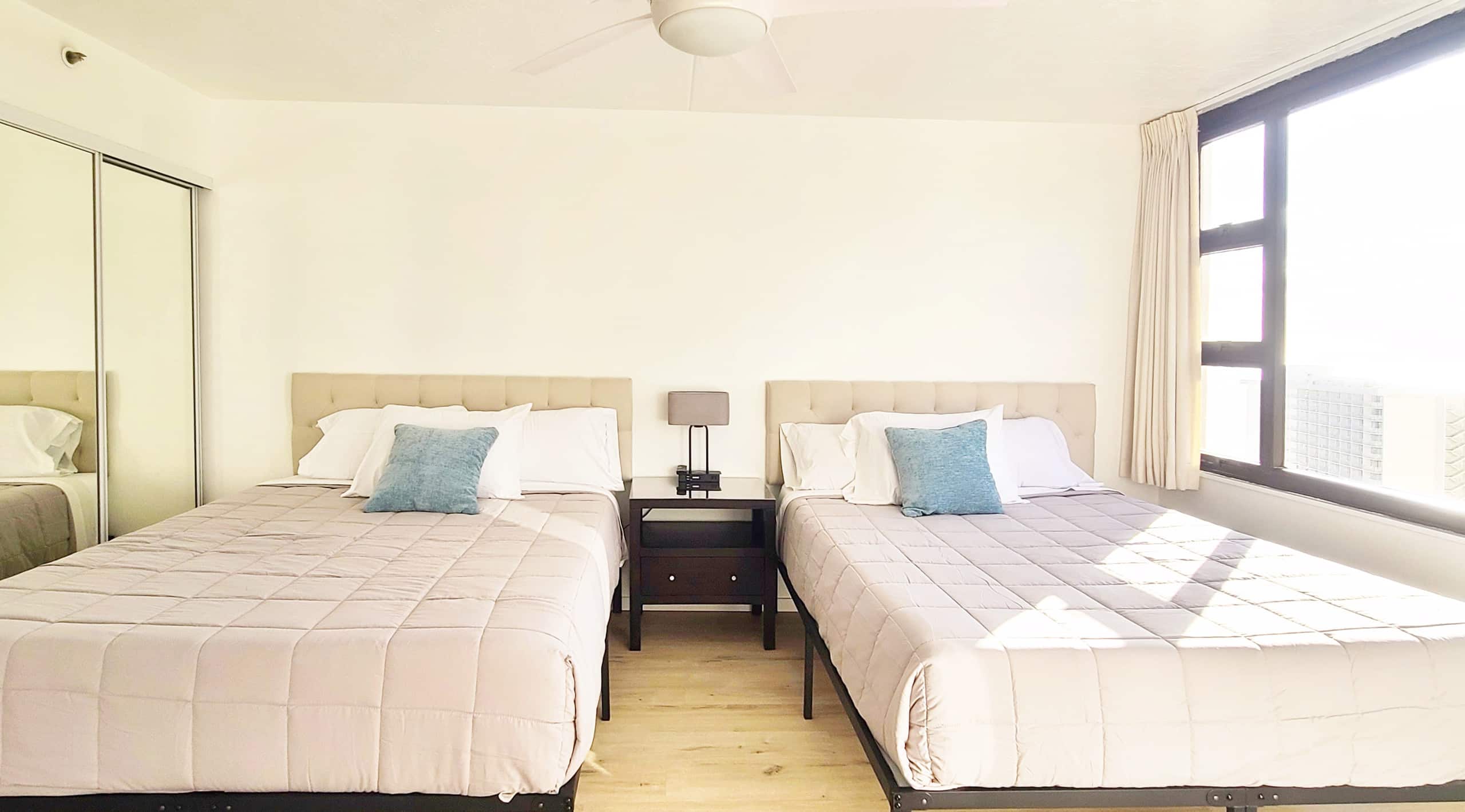 Condo in Honolulu · ★4.66 · 1 bedroom · 2 beds · 1 bath - Image 14