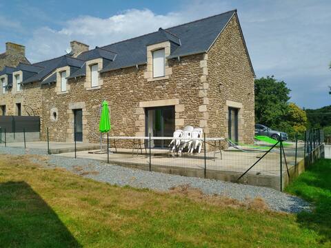 2 large lodges 26/30
people