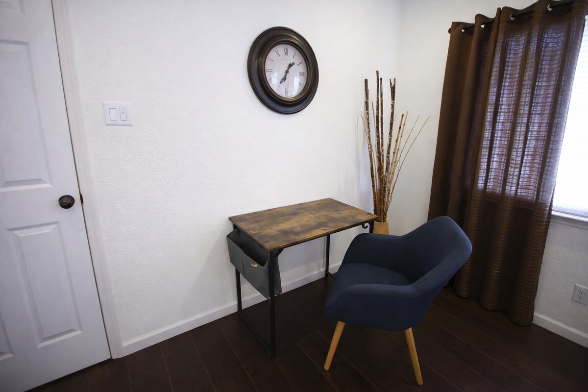 Value 1BR Close to Downtown Austin w Parking|Wi-Fi