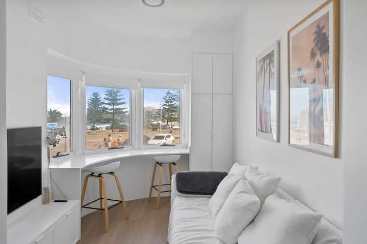 Surf Sand And Sunsets Your Bondi Beach Escape - Bondi Beach
