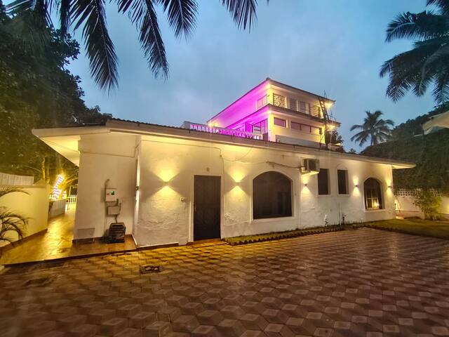 Opulent 5 Bedroom Villa with Pvt Pool Near Beach