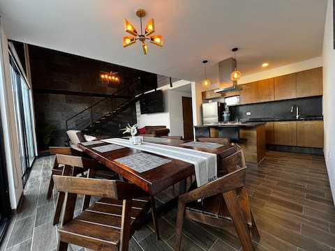 Casa Piedra y Altura / Proximo de FNSM e Isla SanM