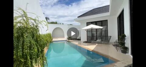 Villa Pelita