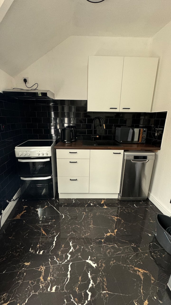 Kingstonstudio|freeparking+petfriendly+netflix - Surbiton