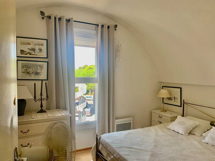 საძინებელი 1