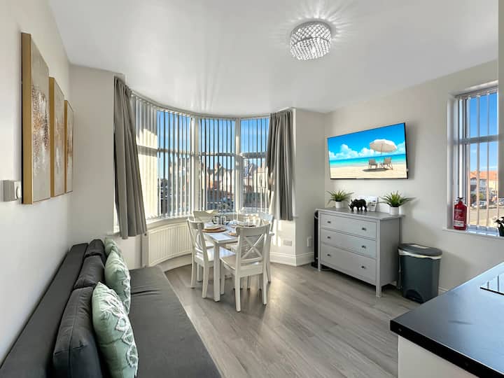 Hr3 Granada Apartments Holmfield Rd1st Floor Front - Blackpool