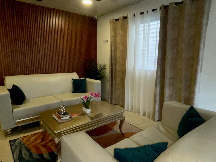 Apartahotel Amplio Con Cocina En Gazcue - Santo Domingo (Dominican Republic)