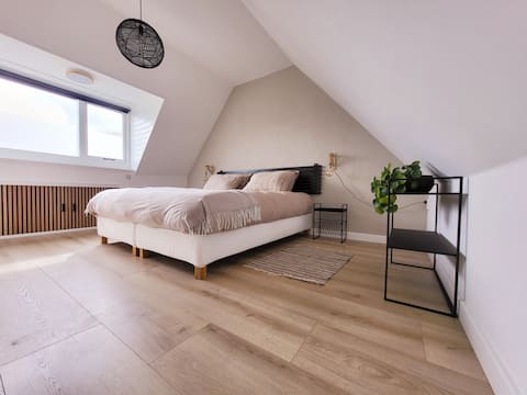 Top performing Airbnb: 't Vondeltje apartment, close to beach and forest in Zeeland