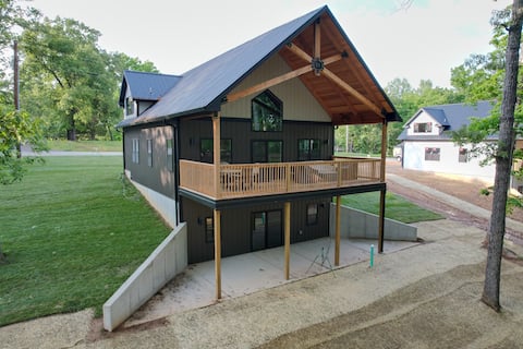 Kickback Cabin at Kentucky Lake