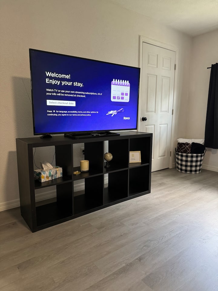 Antenne, Roku pour que les voyageurs puissent se connecter à leur compte avec une déconnexion automatique le jour de leur départ