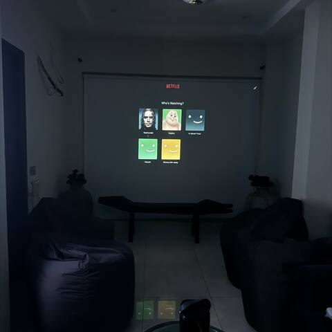 Enchanted hideaway with cinema|family & friends