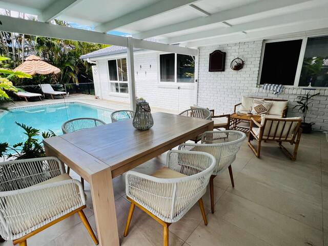 Villa Bonita 3min to Kirra lots of entertainment