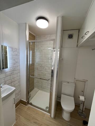 Cosy Centrally Located Mews Flat