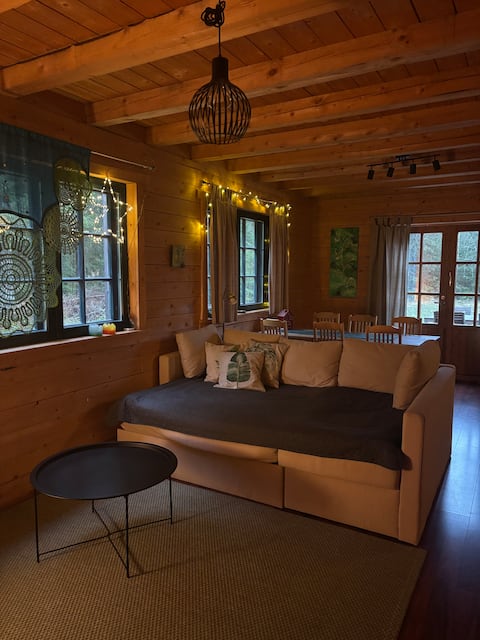 Serene Forestnest: swimming pond-sauna -Grillhouse