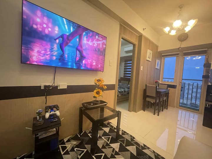 Secret Staycation 
In Pasay City - Manila