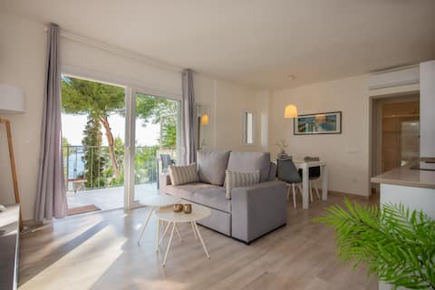 Successful Airbnb property: A few meters from the beach and incredible views in Sant Feliu De Guíxols