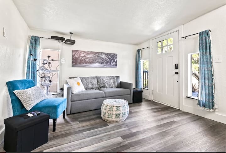 Cozy Oasis In Downtown Sanford! - Lake Mary, FL