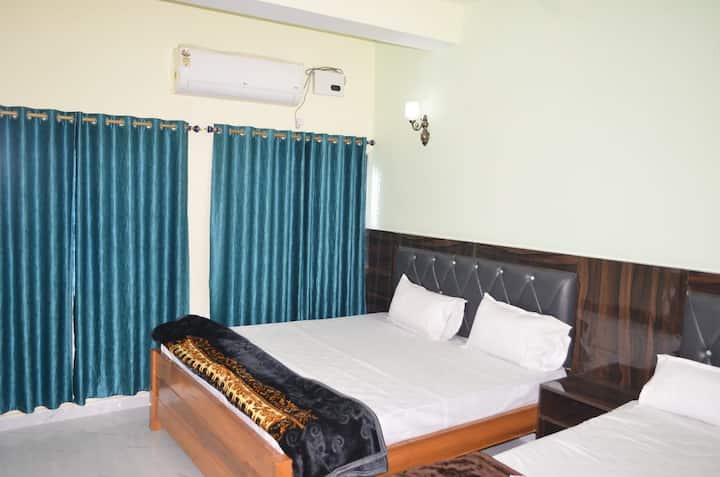 Hotel Av Priya - Rajgir
