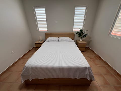 Top Airbnb: Walk to Poblado | Pet Friendly | AC | Parking in Boquerón
