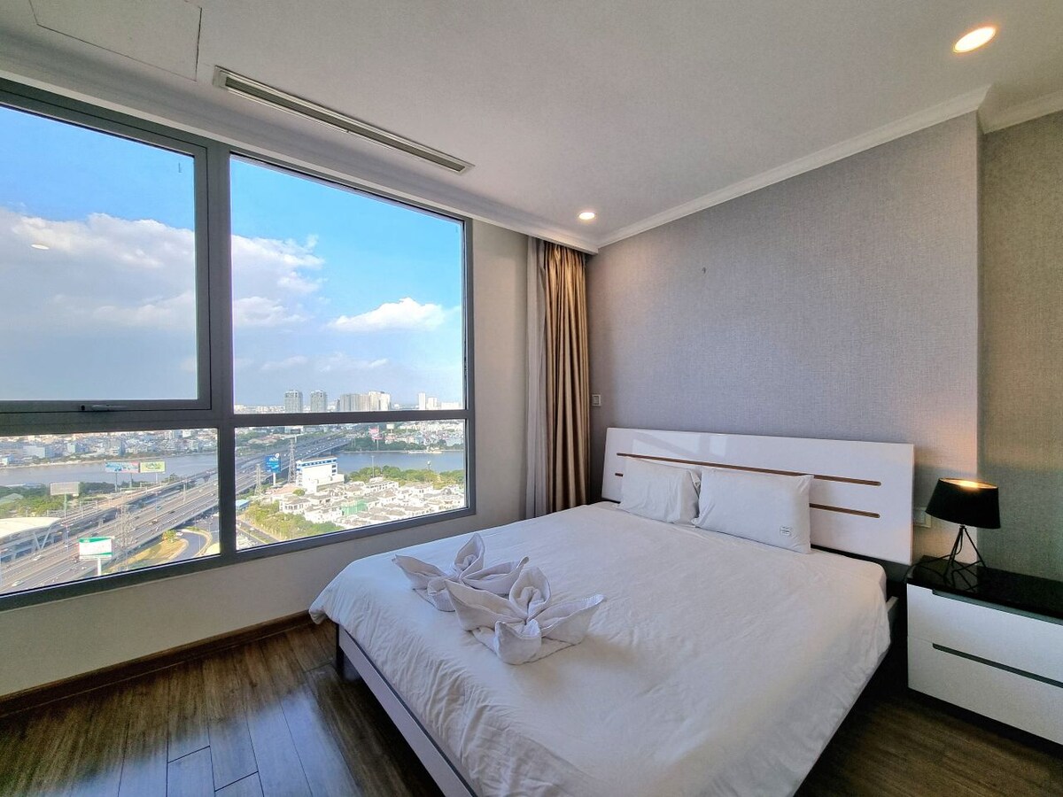 4BR 3Toilet Landmark 6 Good House River View Vin - Apartments for Rent