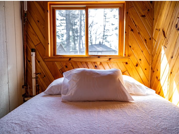 Спална соба
5 на спрат - полн кревет