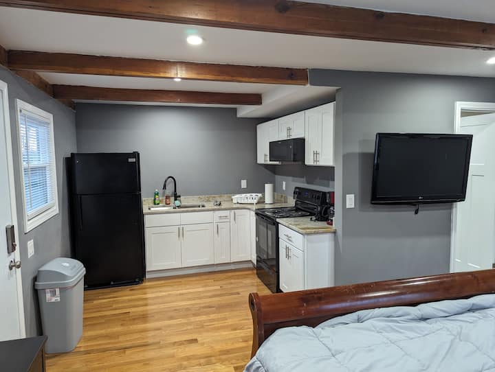 Pair O' Dice Suite D - Terre Haute, IN