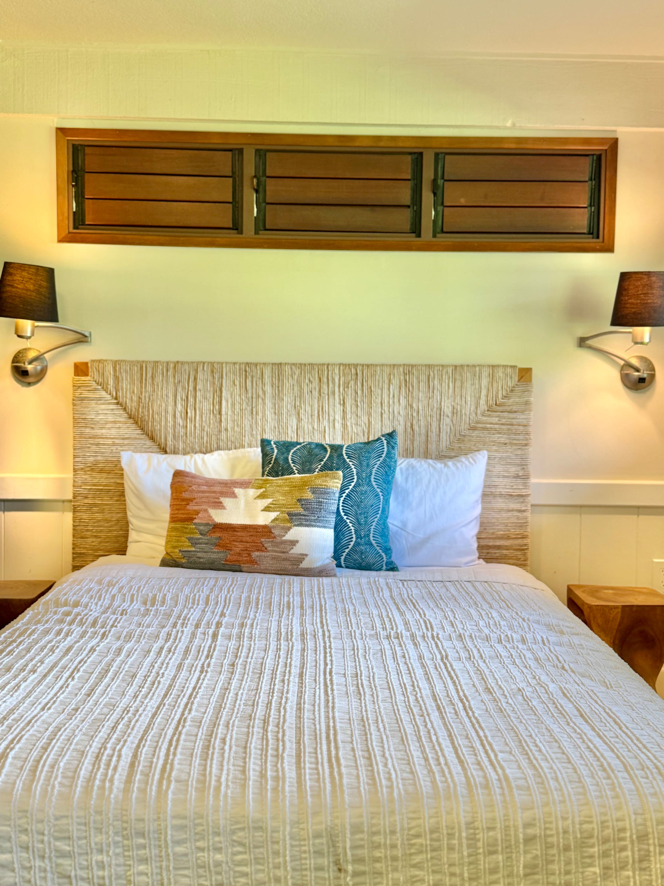 Home in Hanalei · ★4.9 · 3 bedrooms · 6 beds · 3 baths - Photo 16