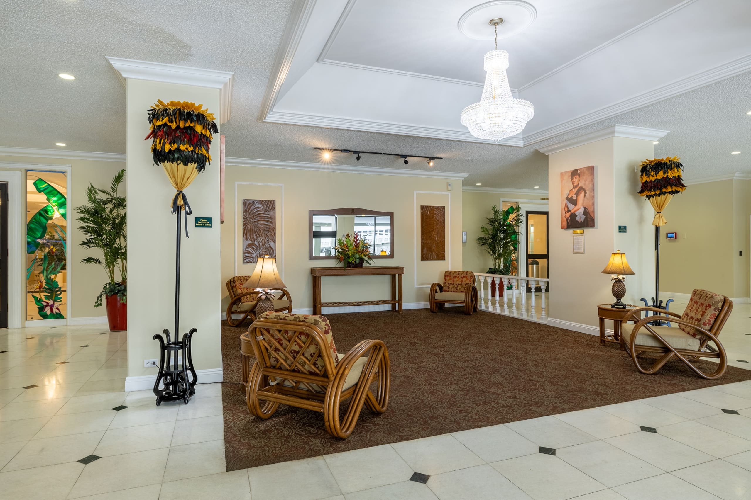Free Assigned Parking Pool Gym 2 beds 1 bd Waikiki - Image 52