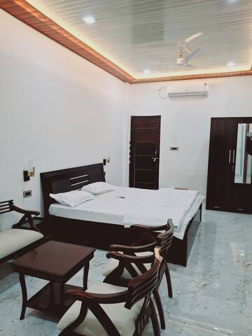 Guest favorite listing in Varanasi