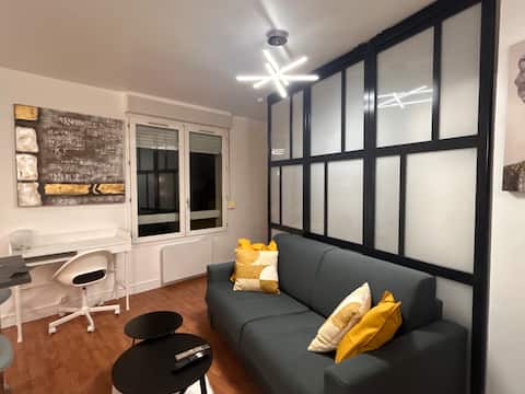 Cozy apartment with parking and close to Disney